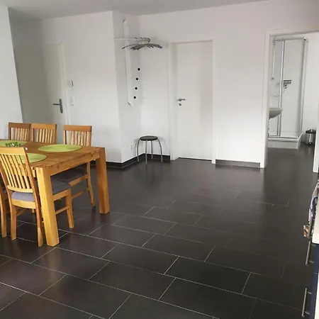 Mit Terrasse- Grill Und Garten By Interhome *